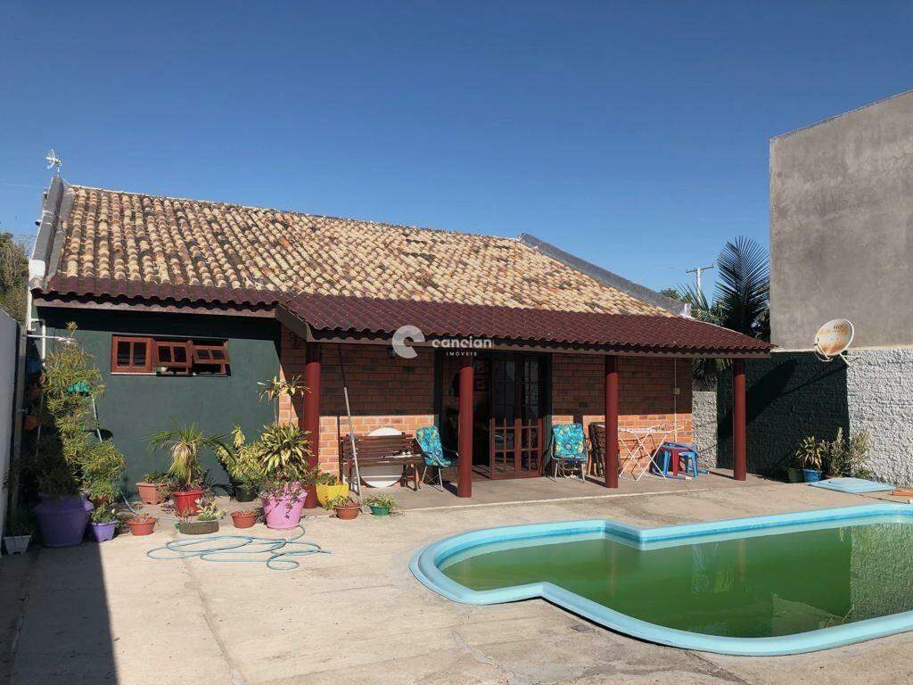 Casa à venda no Camobi: 