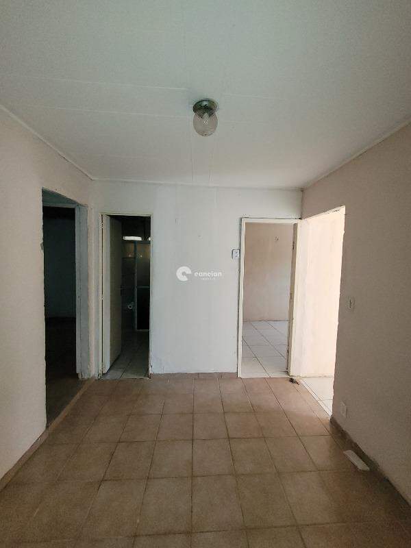 Casa para aluguel no Tancredo Neves: 