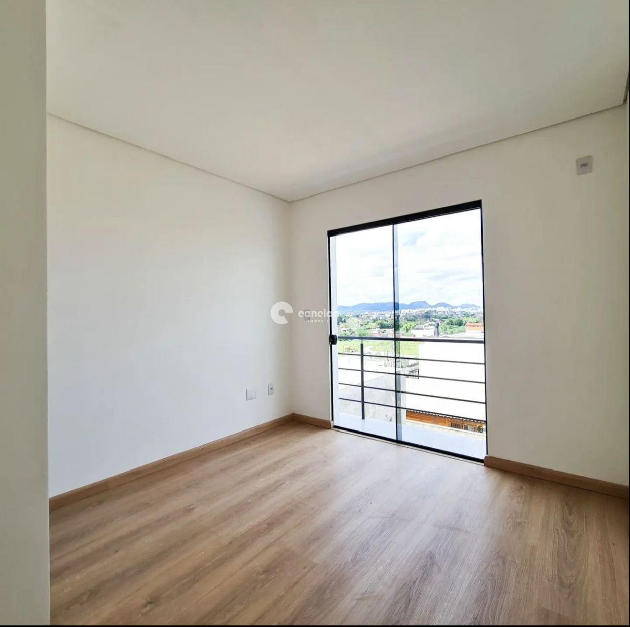 Sobrado à venda no Pinheiro Machado: 