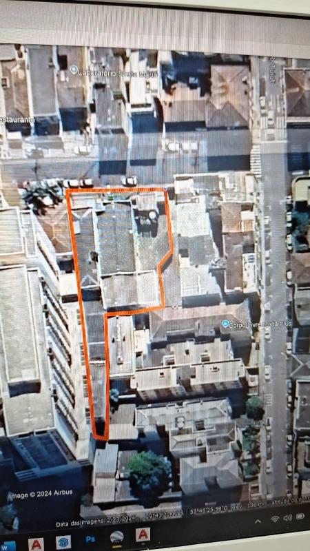 Terreno à venda no Centro: 