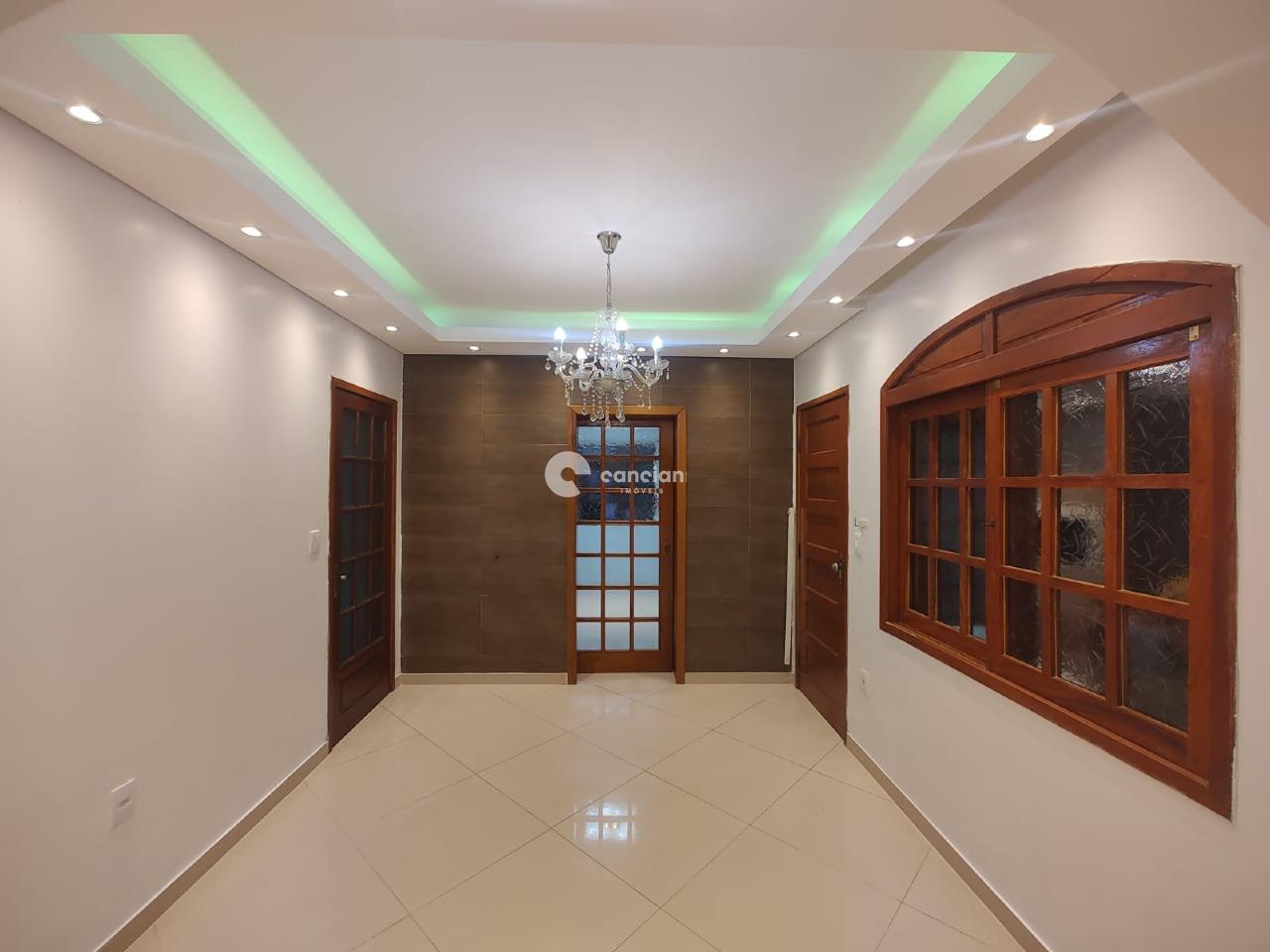 Casa à venda no Juscelino Kubitschek: 