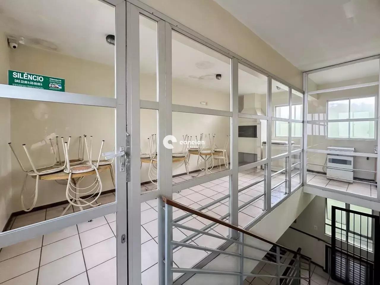 Apartamento para aluguel no Centro: 