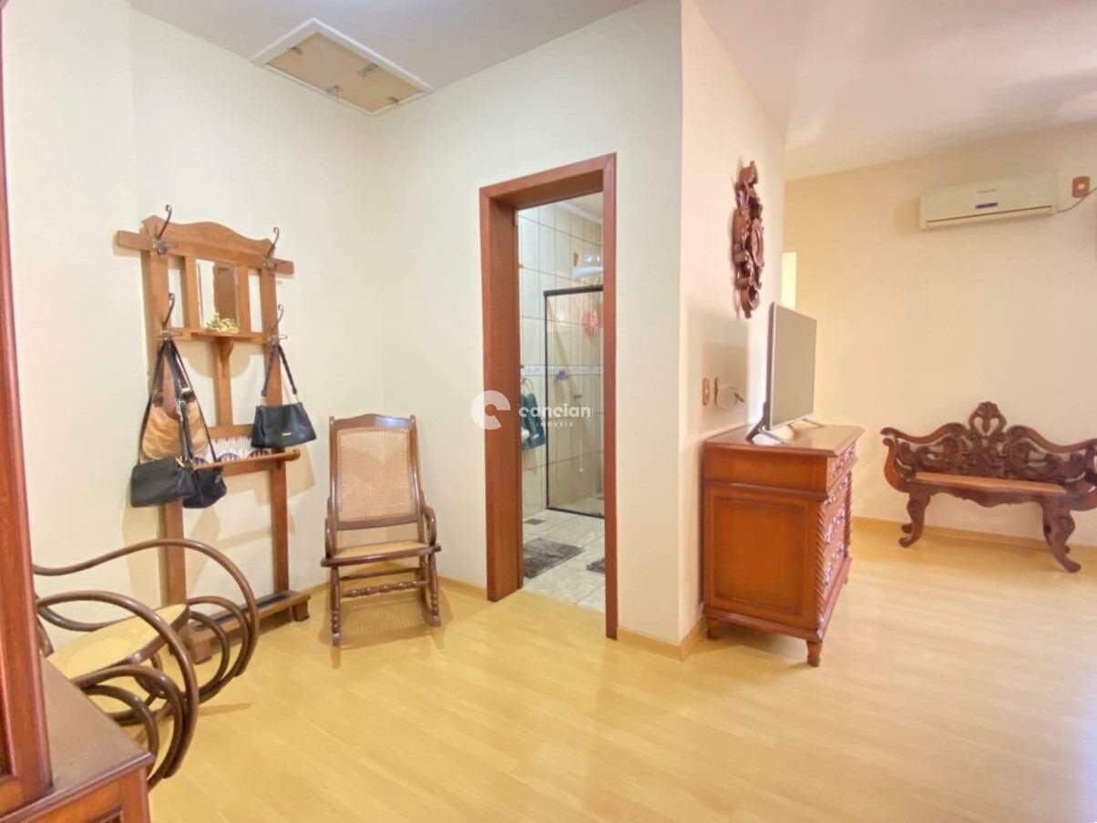 Duplex à venda no Centro: 