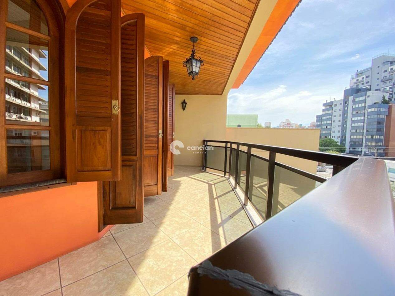 Duplex à venda no Centro: 