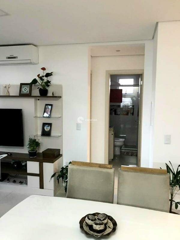 Apartamento à venda no Camobi: 