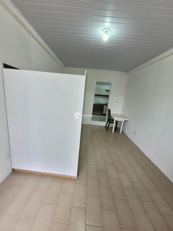 Kitnet para aluguel no Camobi: 