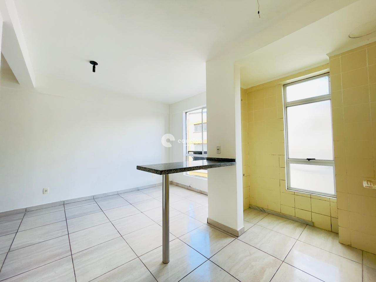 Apartamento para aluguel no Centro: 