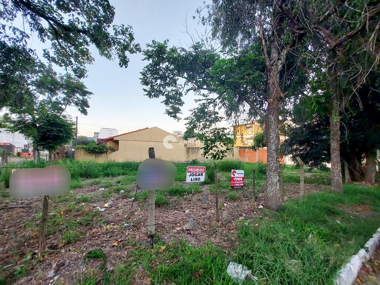 Terreno à venda no Camobi: 