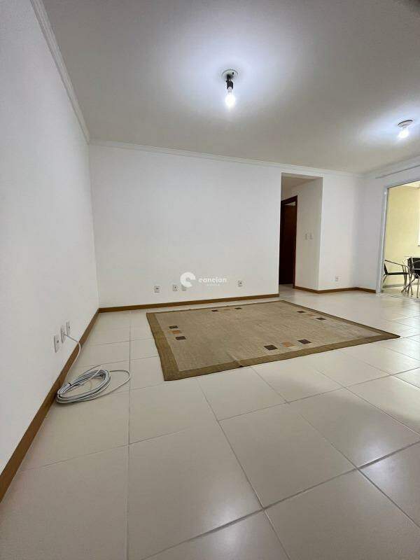Apartamento para aluguel no Camobi: 