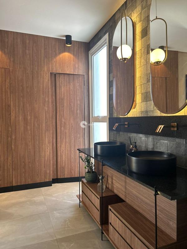 Casa de Condomínio à venda no São José: 