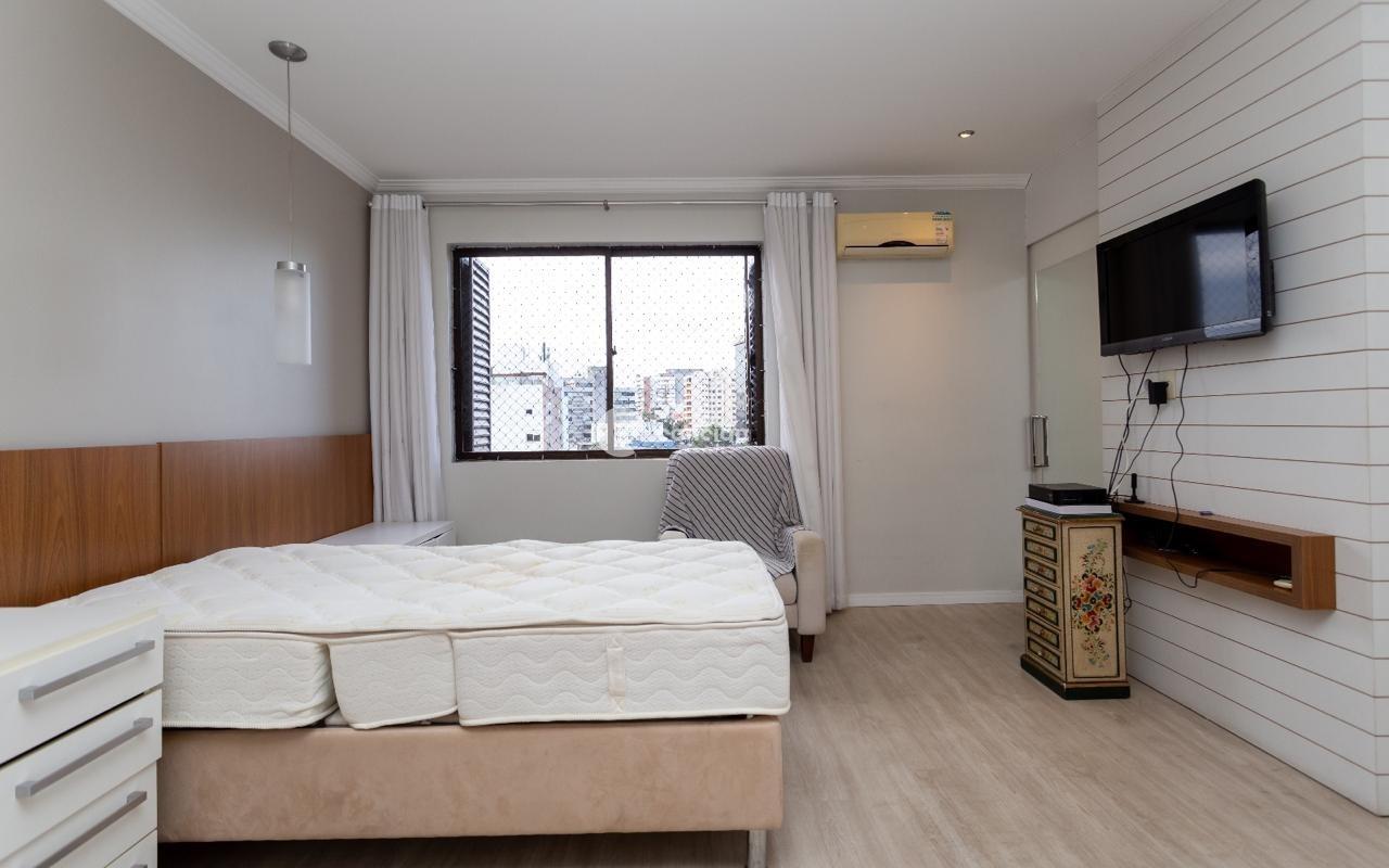 Cobertura à venda no Centro: 