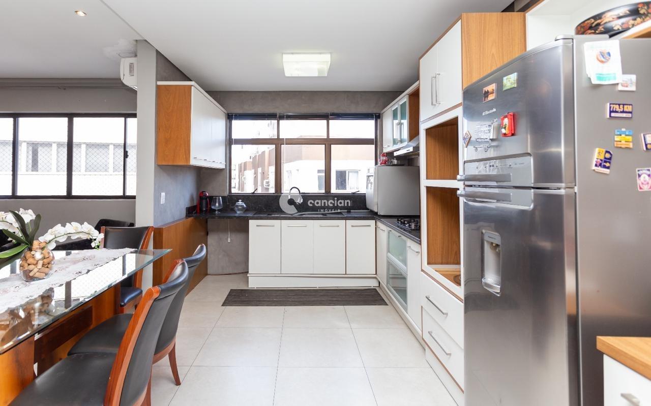 Cobertura à venda no Centro: 