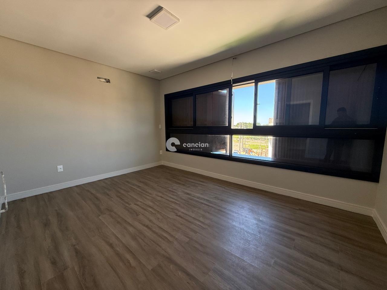 Casa de Condomínio à venda no Tomazetti: 