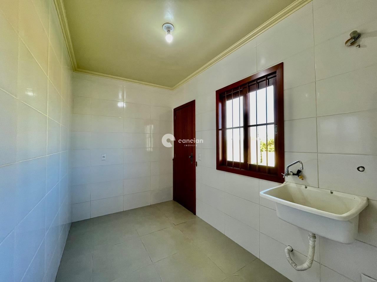 Casa de Condomínio para aluguel no Camobi: 