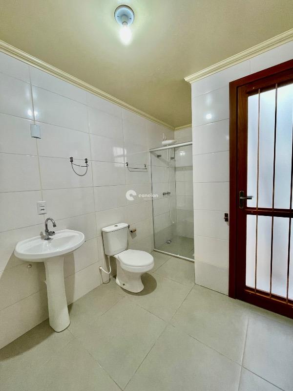 Casa de Condomínio para aluguel no Camobi: 