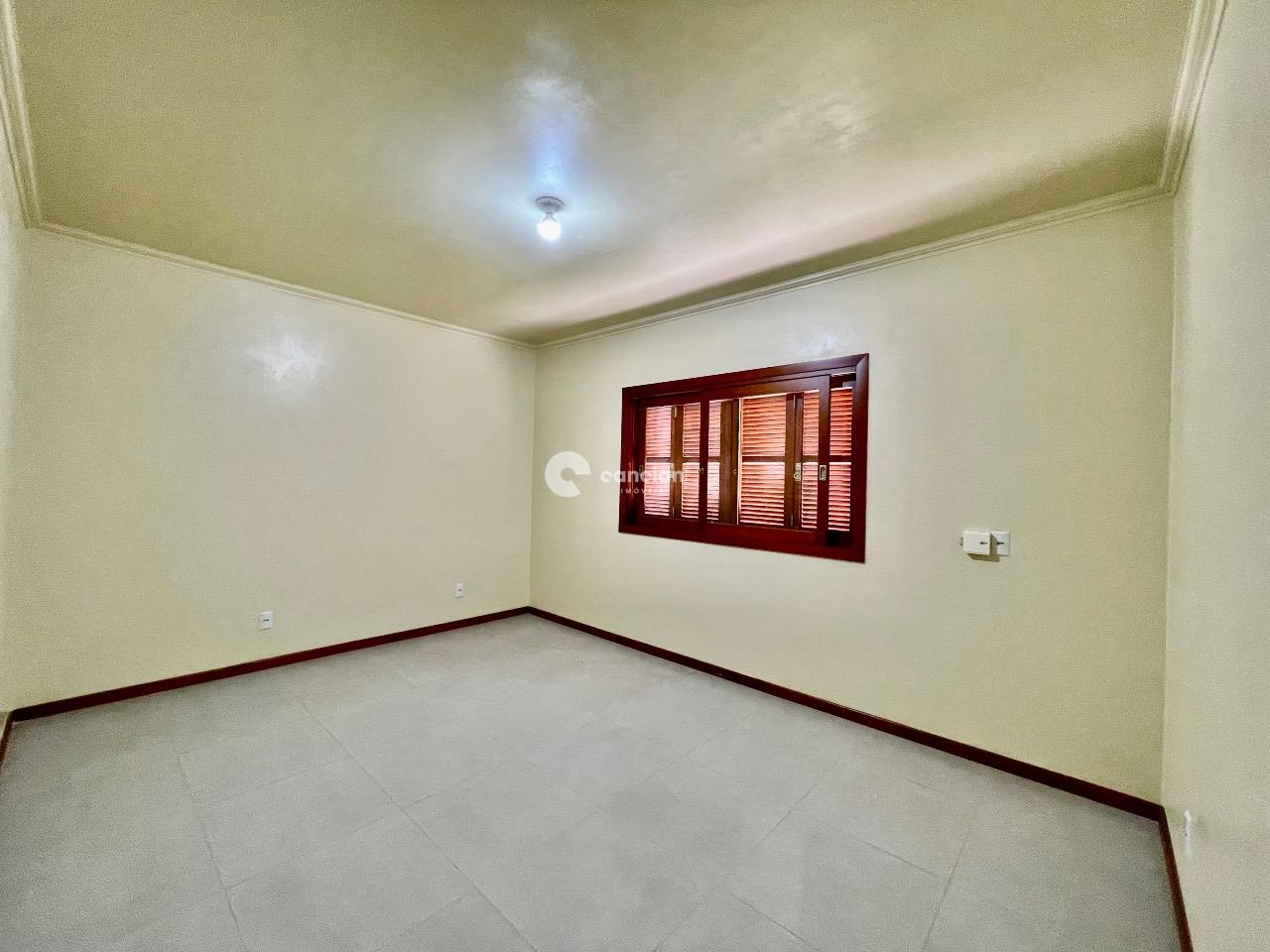 Casa de Condomínio para aluguel no Camobi: 