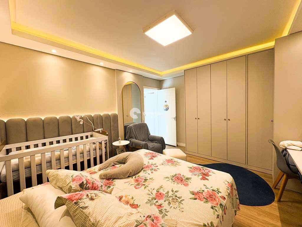 Casa de Condomínio à venda no Tomazetti: 