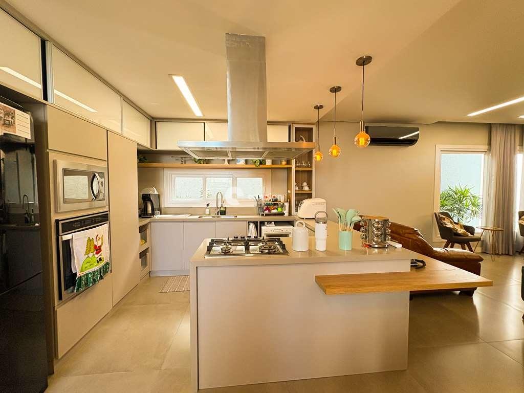 Casa de Condomínio à venda no Tomazetti: 