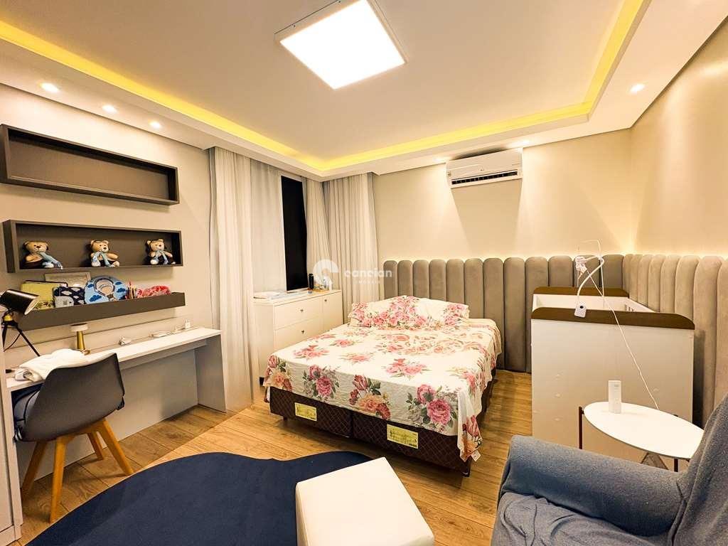 Casa de Condomínio à venda no Tomazetti: 