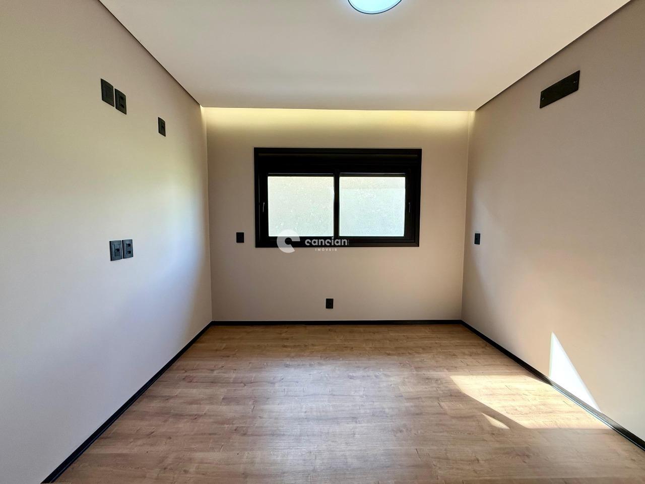 Casa de Condomínio à venda no Tomazetti: 