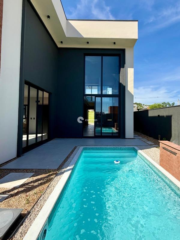 Casa de Condomínio à venda no Tomazetti: 