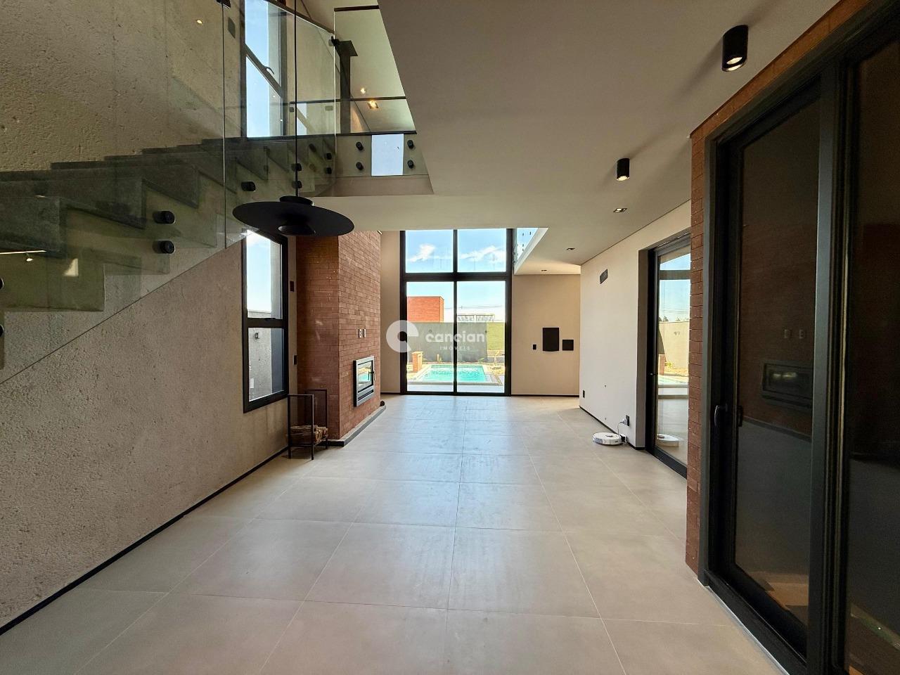 Casa de Condomínio à venda no Tomazetti: 