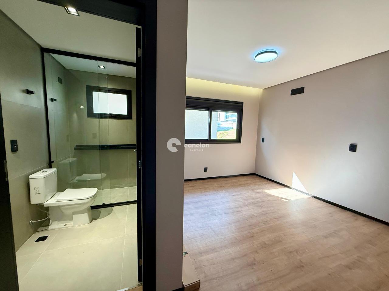 Casa de Condomínio à venda no Tomazetti: 