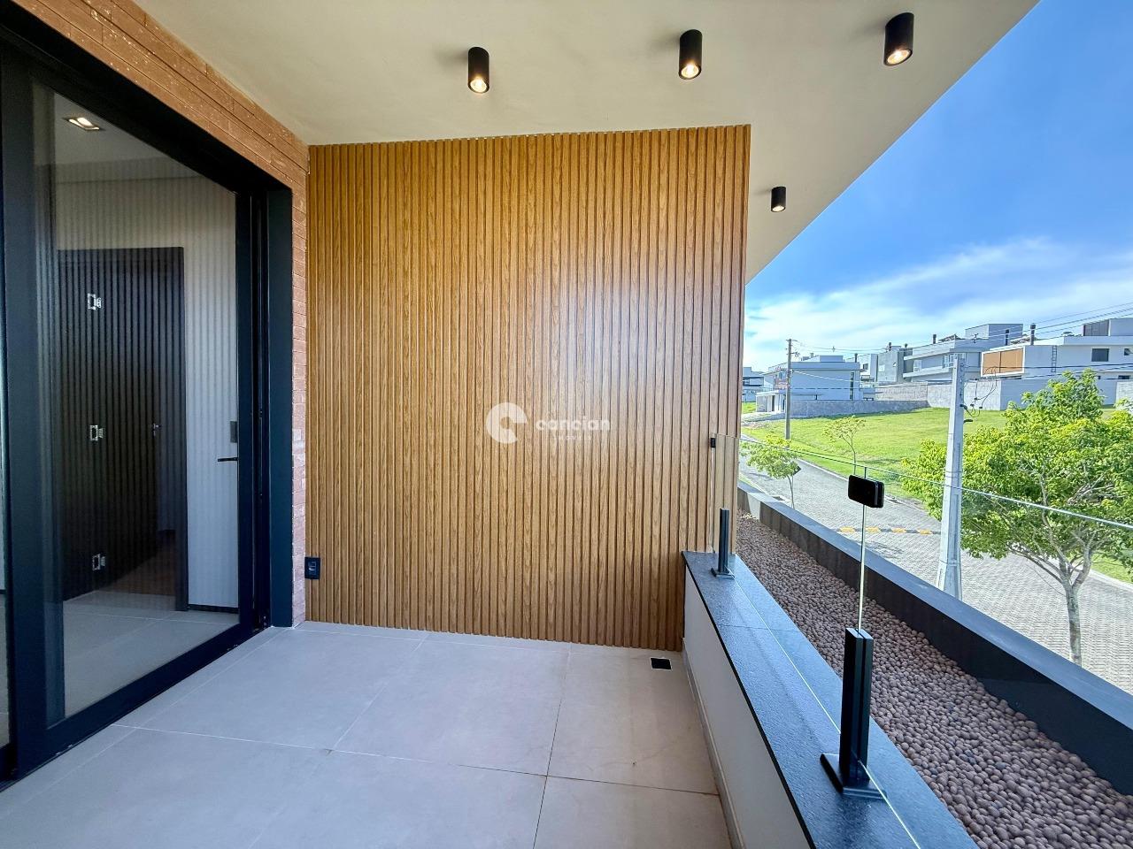 Casa de Condomínio à venda no Tomazetti: 