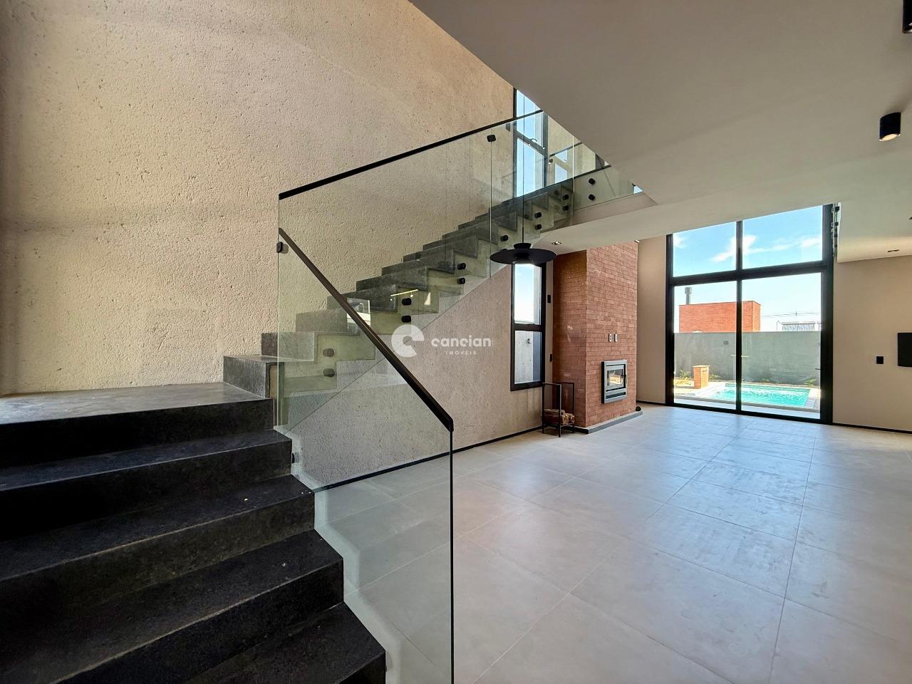 Casa de Condomínio à venda no Tomazetti: 