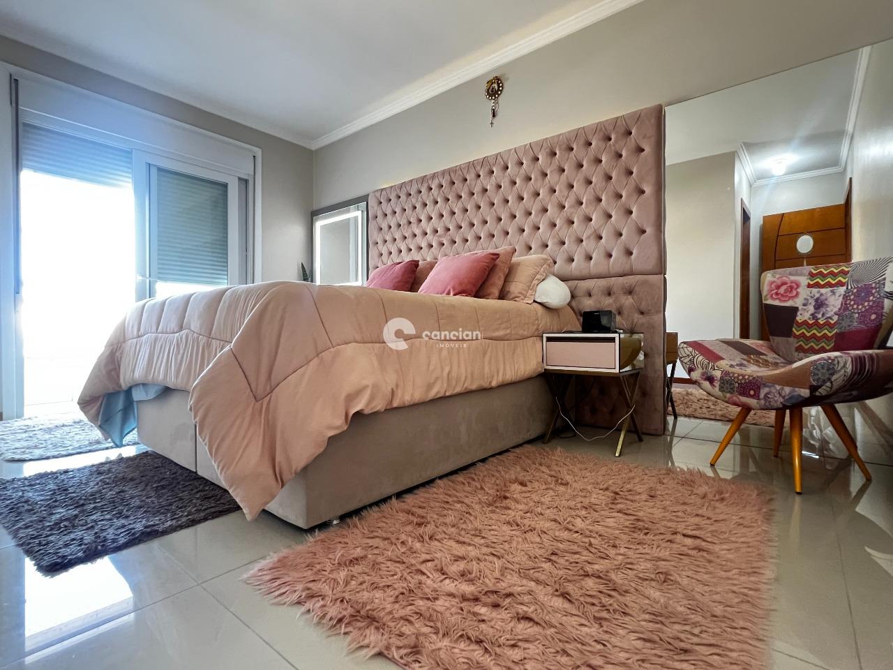 Casa de Condomínio à venda no Camobi: 