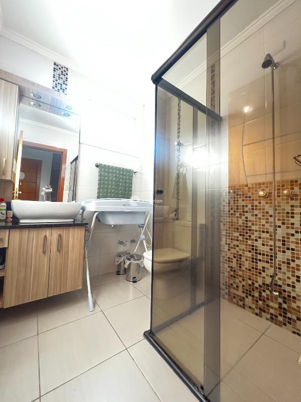 Casa de Condomínio à venda no Camobi: 