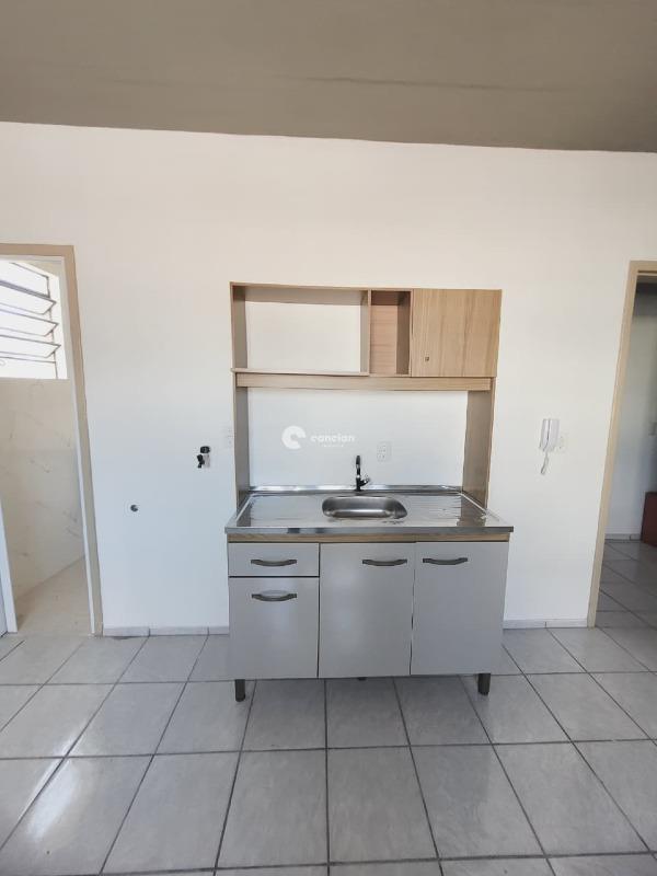 Kitnet para aluguel no Camobi: 