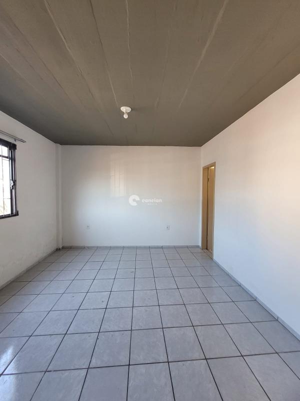 Kitnet para aluguel no Camobi: 