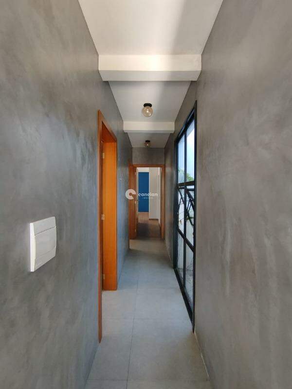 Casa de Condomínio à venda no Camobi: 