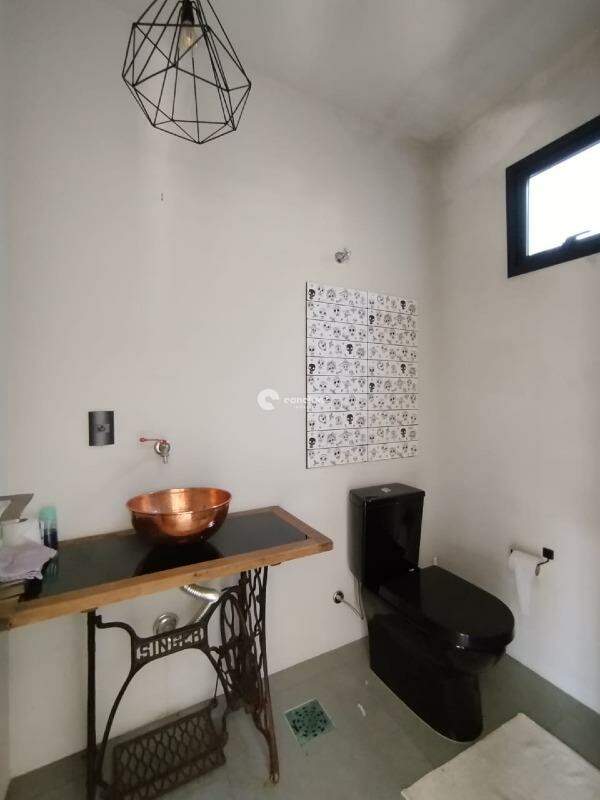 Casa de Condomínio à venda no Camobi: 