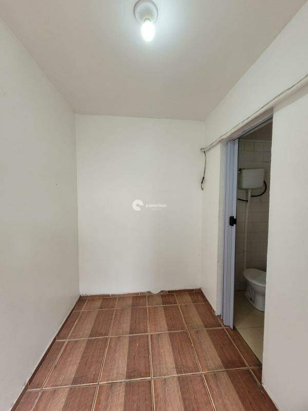 Apartamento para aluguel no Menino Jesus: 