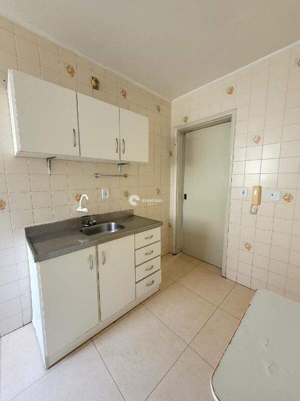 Apartamento para aluguel no Menino Jesus: 