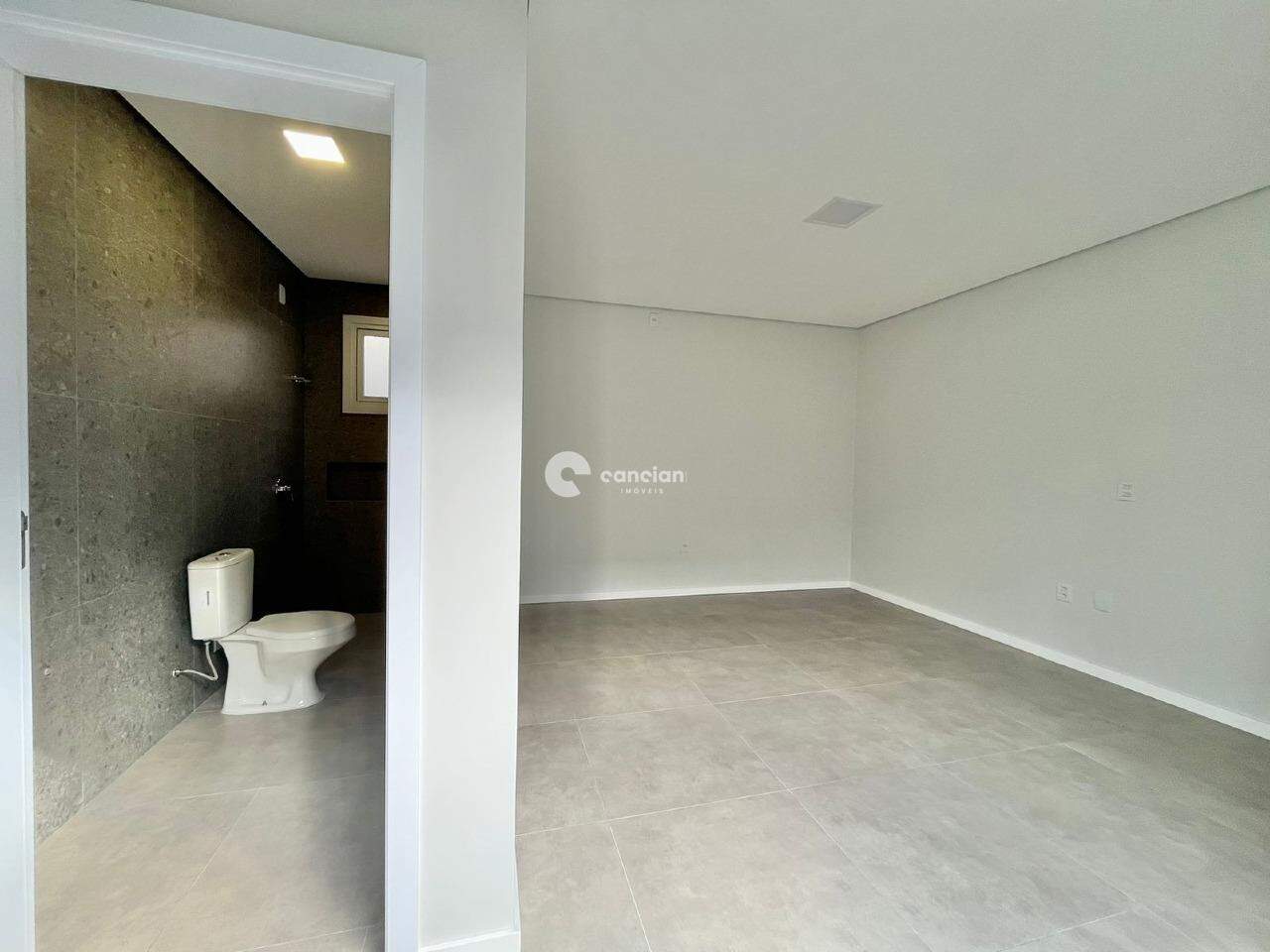 Casa para aluguel no São José: 