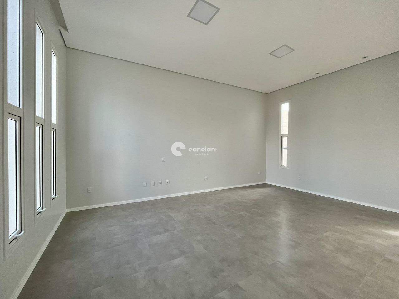 Casa para aluguel no São José: 