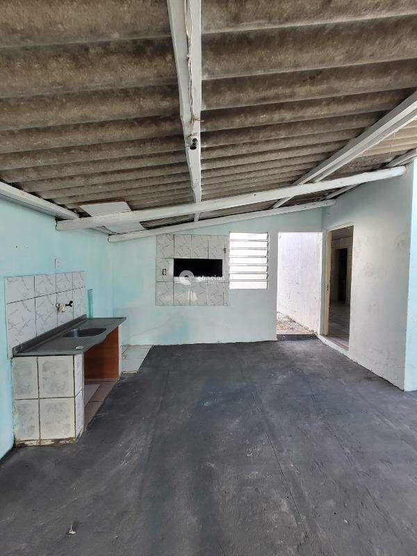 Casa para aluguel no Tancredo Neves: 