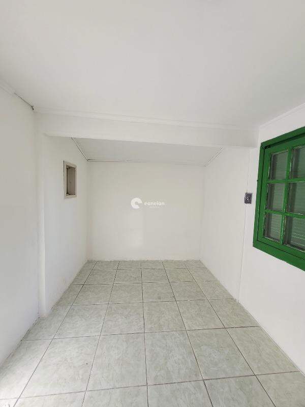 Casa para aluguel no Tancredo Neves: 