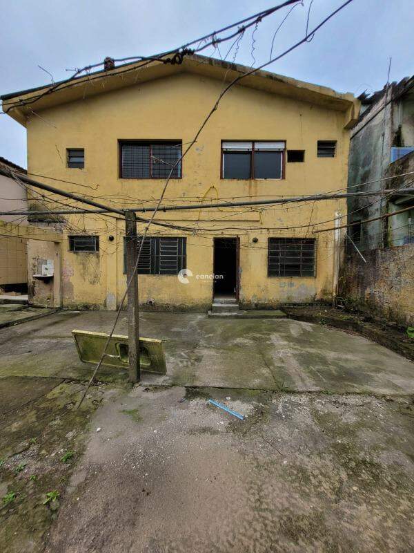 Casa para aluguel no Centro: 