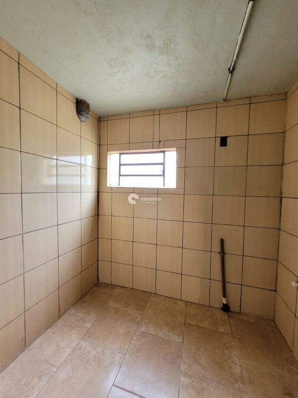 Casa para aluguel no Centro: 