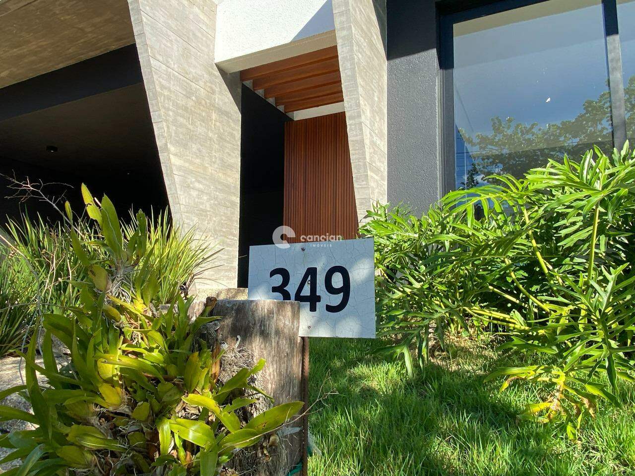 Casa de Condomínio à venda no Camobi: 