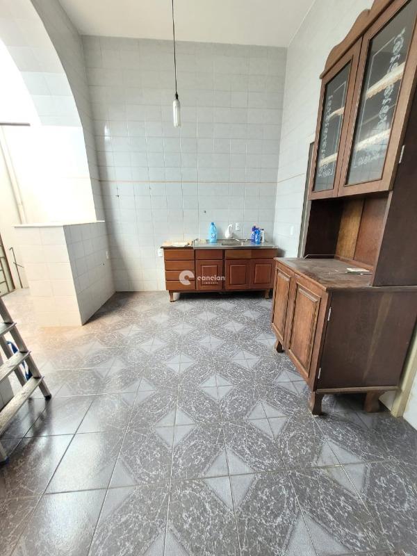 Prédio Comercial à venda no Centro: 