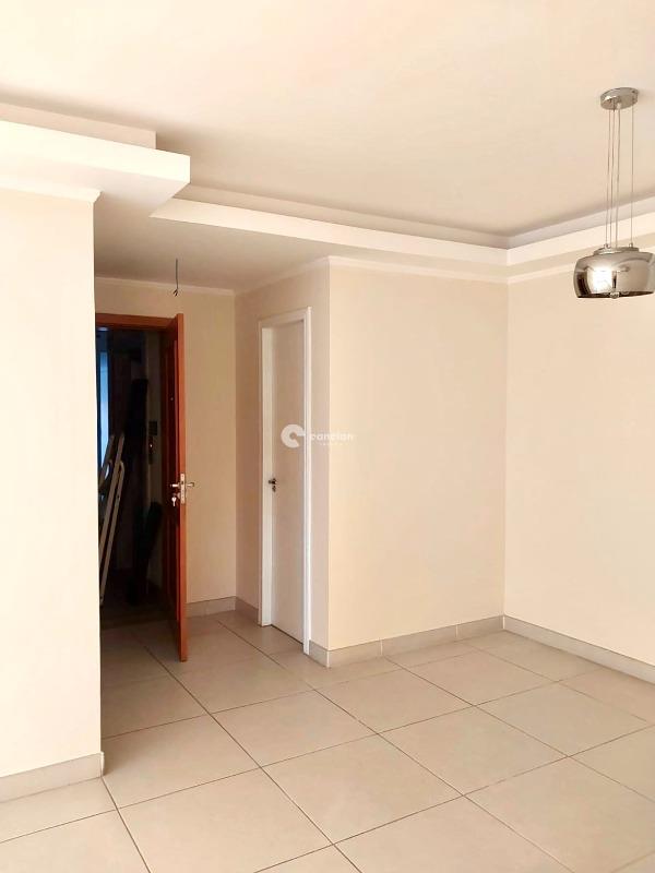 Apartamento à venda no Menino Jesus: 