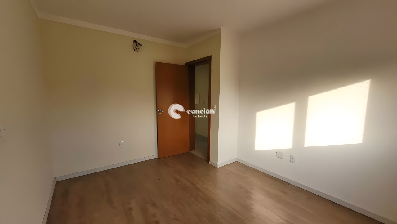 Apartamento à venda no Menino Jesus: 