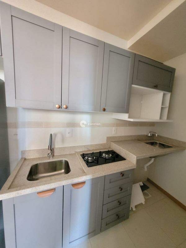 Apartamento para aluguel no Centro: 