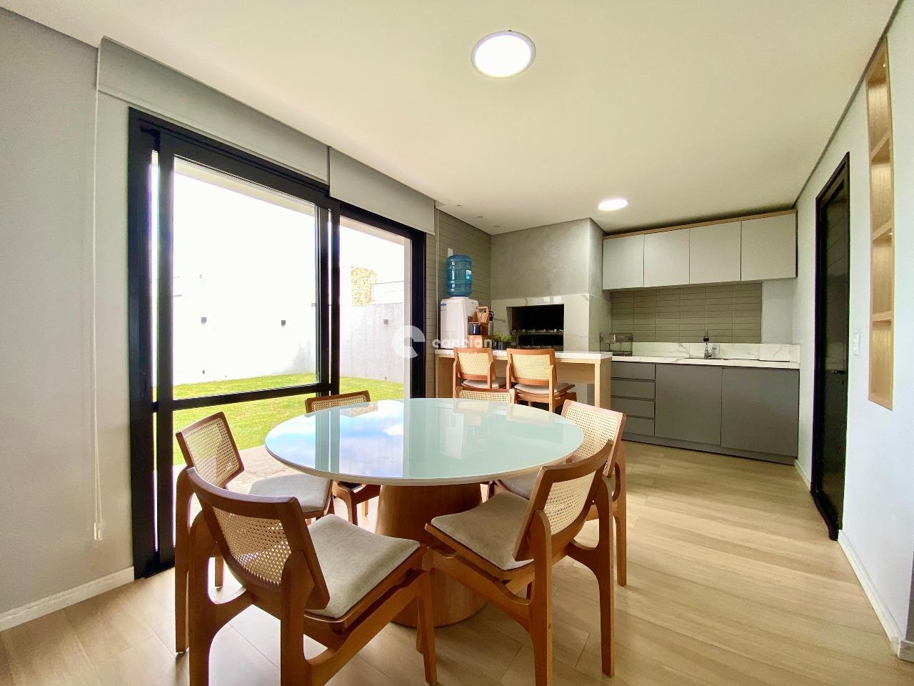 Casa de Condomínio à venda no Camobi: 