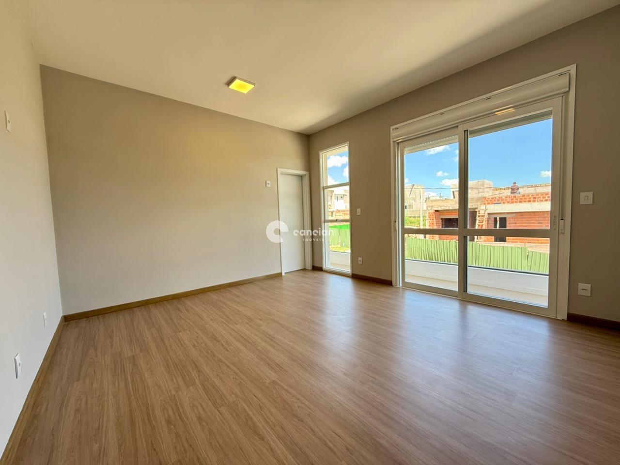 Casa de Condomínio à venda no Camobi: 